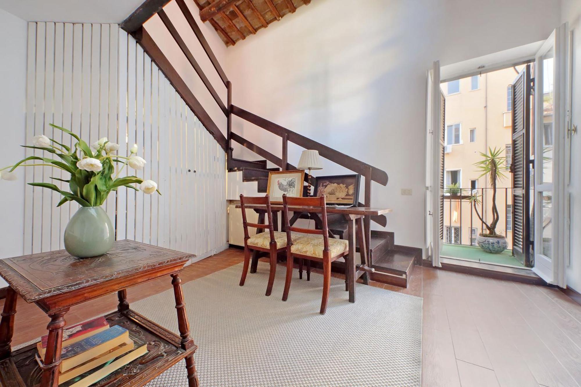 Leonina Terrace - My Extra Roma