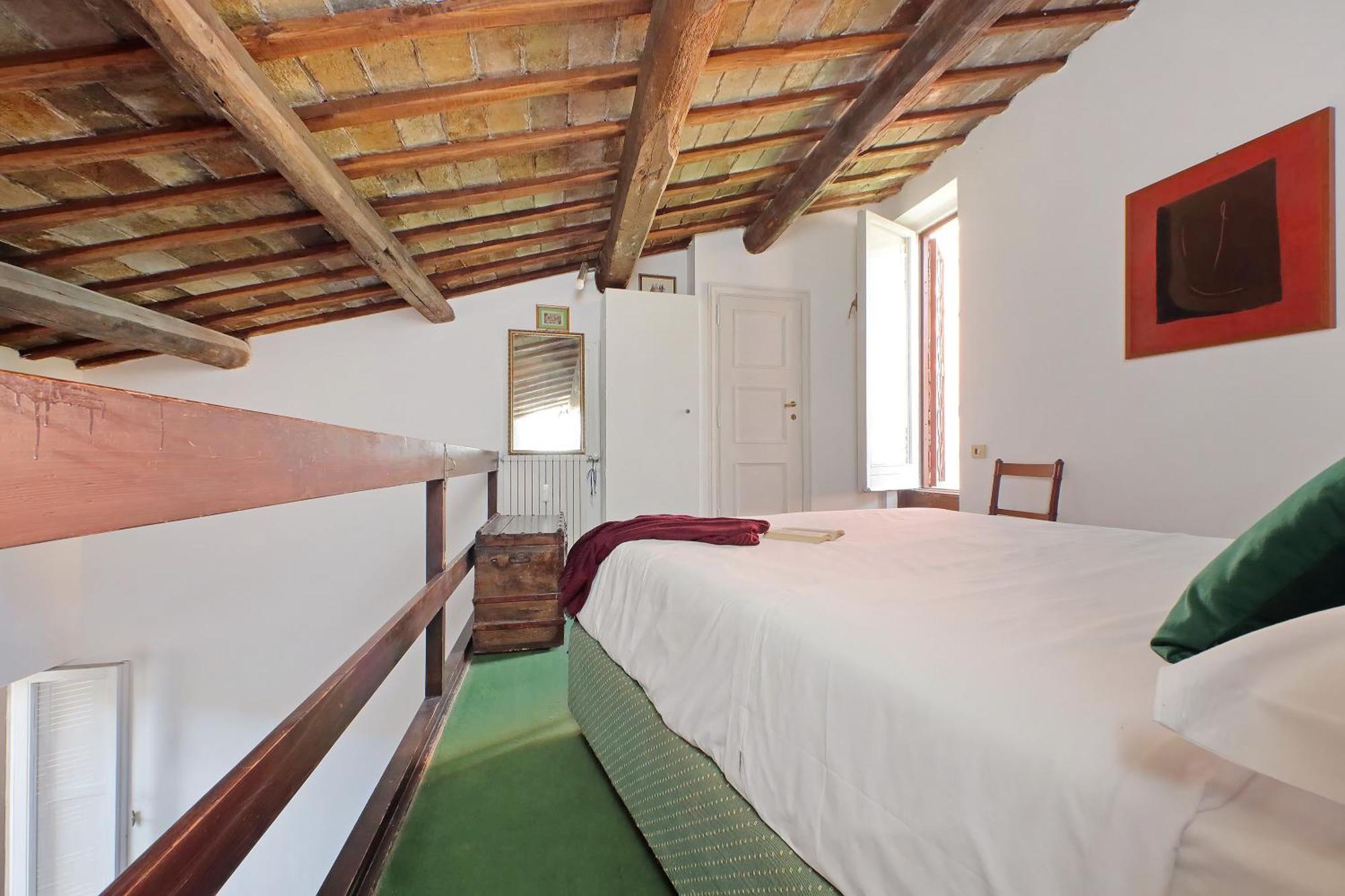 Leonina Terrace - My Extra Roma