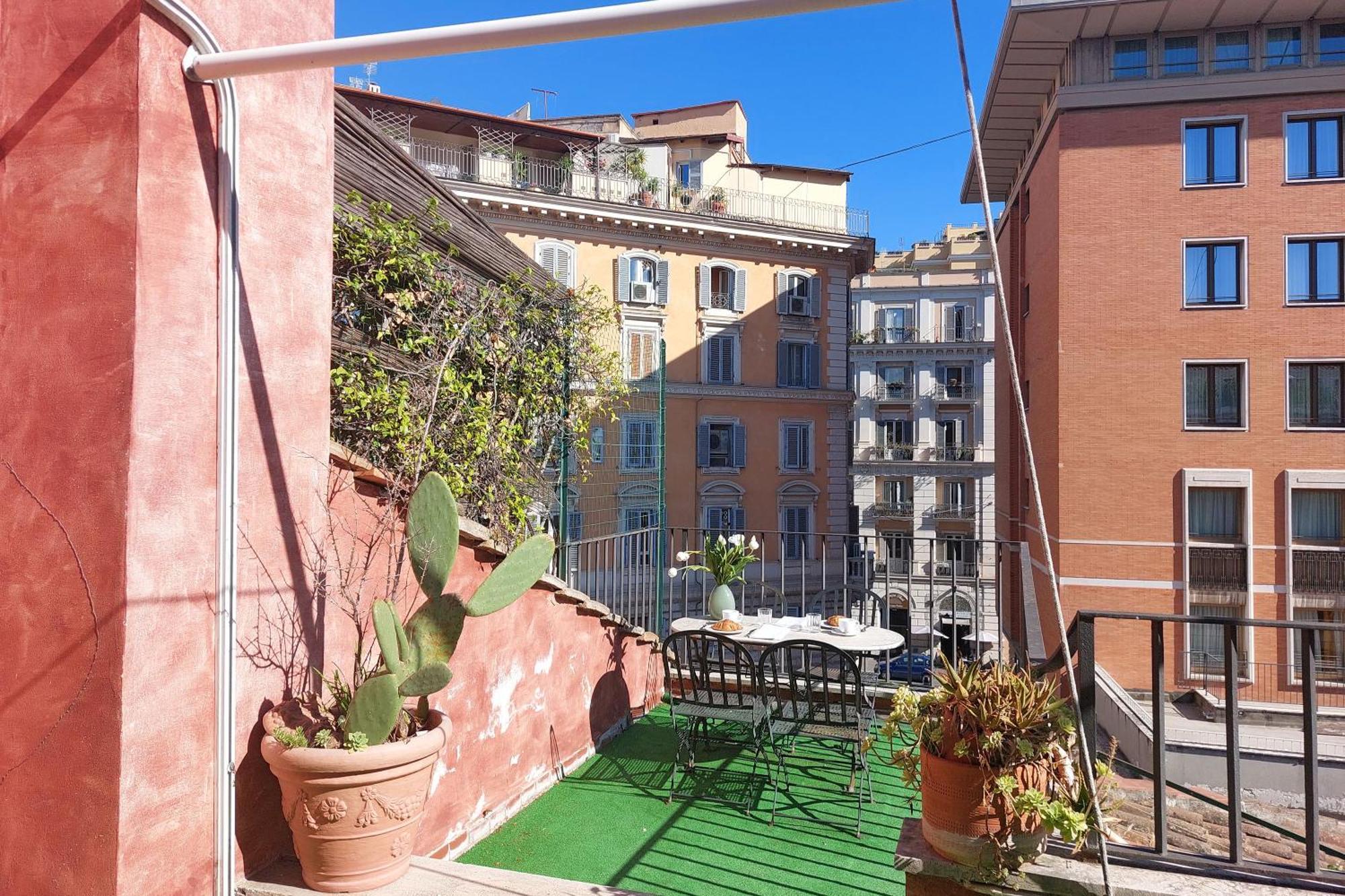 Leonina Terrace - My Extra Roma